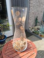 Grote glazen vaas met steentjes, Gebruikt, Overige kleuren, 50 tot 75 cm, Verzenden