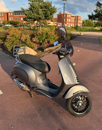 Vespa Sprint 2020 beschikbaar voor biedingen