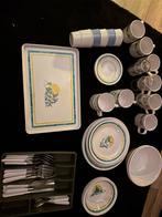 Camping servies en bestekset, Caravans en Kamperen, Kampeeraccessoires, Ophalen of Verzenden, Zo goed als nieuw