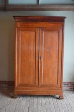Prachtige grote strakke antieke eiken Louis Philippe kast.
