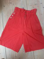 Future korte dames broek maat 40

Rood, Maat 38/40 (M), Kort, Nieuw, Ophalen of Verzenden