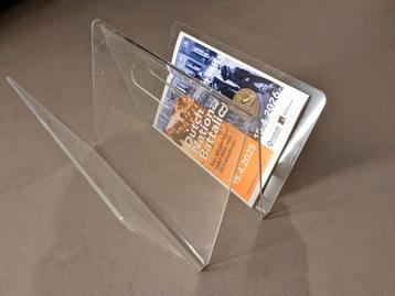 Plexiglas Lectuurmand / Tijdschriftenhouder beschikbaar voor biedingen