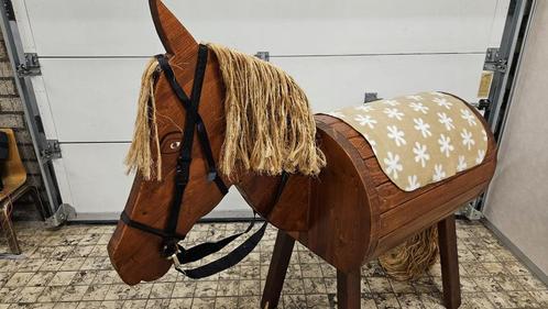 Zelfgemaakt houten speelgoedpaard – bijna niet gebruikt!, Kinderen en Baby's, Speelgoed | Houten speelgoed, Zo goed als nieuw