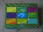 Autoboek  Peugeot Kleuren en Bekledingen Boek uit 2001 zgan., Ophalen of Verzenden, Zo goed als nieuw, Peugeot