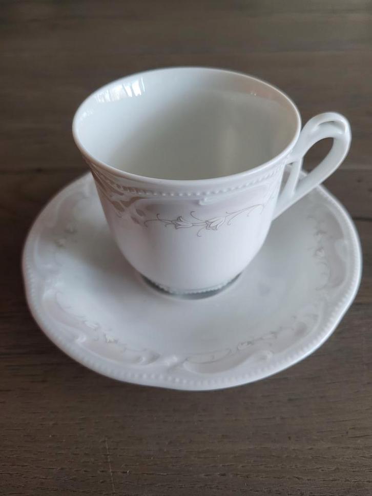 Konigl. Tettau Rubin Rose - 6 Nieuwe Stuks, Huis en Inrichting, Keuken | Servies, Nieuw, Bord(en), Overige stijlen, Porselein