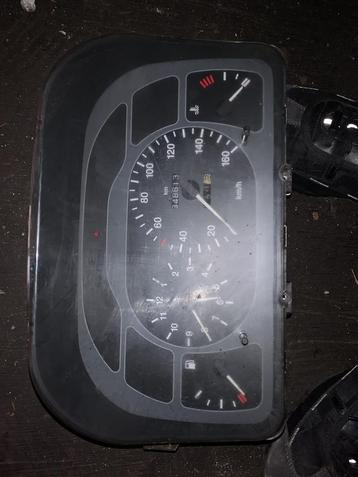 Renault Master 2 tellerklok beschikbaar voor biedingen