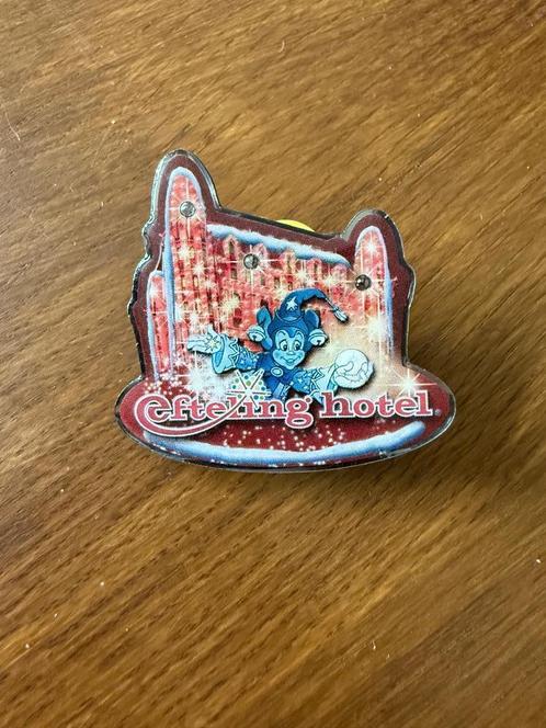 Efteling pin - Efteling Hotel Kerstpin, Verzamelen, Efteling, Nieuw, Button of Speldje, Ophalen of Verzenden