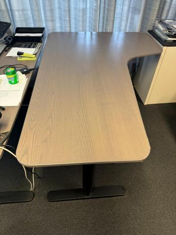 Hoekbureau elektrisch - IKEA Bekant - 2 beschikbaar - afbeelding 2