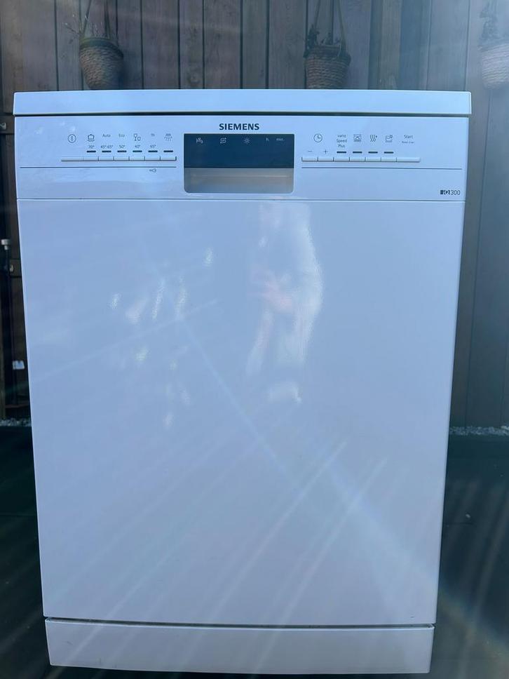 Siemens iQ300 vaatwasser – Vrijstaand – Goede staat, Witgoed en Apparatuur, Vaatwasmachines, Zo goed als nieuw, Vrijstaand, 85 tot 90 cm