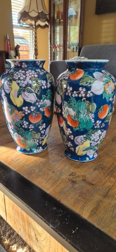 Twee Antieke Chinese Dynasty Vazen - 25cm, Antiek en Kunst, Antiek | Vazen, Ophalen of Verzenden