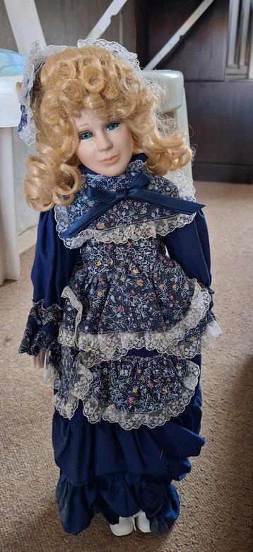 Vintage porseleinen pop – The Princess Collection beschikbaar voor biedingen