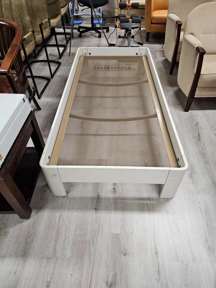 Mooie Auping Auronde 90 / 200 voor €145,-, Huis en Inrichting, Slaapkamer | Bedden, Gebruikt, Eenpersoons, 90 cm, Hout, Wit, Ophalen