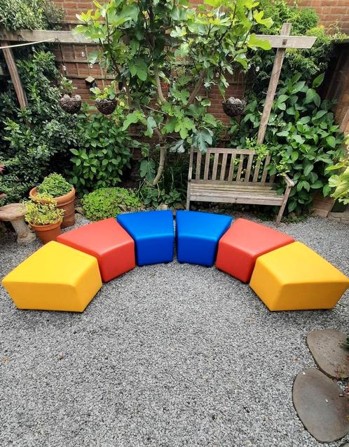 Trapeze hockers / krukken zes stuks, lees de beschrijving, Huis en Inrichting, Banken | Voetenbanken en Poefen, Gebruikt, 50 tot 75 cm