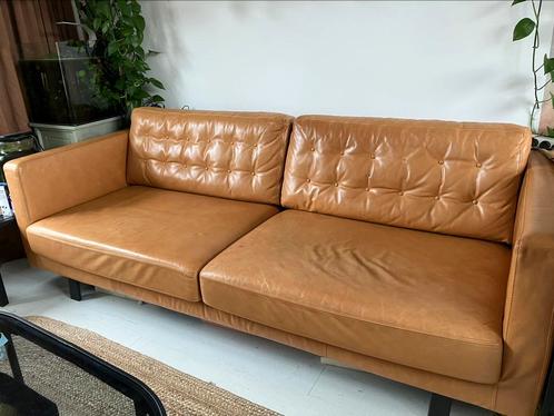 Stevige cognac bruin leerlook kwaliteit bank 220, Huis en Inrichting, Banken | Complete zithoeken, Zo goed als nieuw, Ophalen