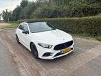 Mercedes-Benz A-Klasse A 200 163pk PANO SFEER AMG LINE 2018, Auto's, Mercedes-Benz, 74 €/maand, 4 cilinders, Particulier, 1600 kg
