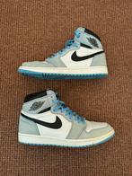 Air Jordan 1 Retro High OG University Blue, Sneakers of Gympen, Gedragen, Jordan, Verzenden