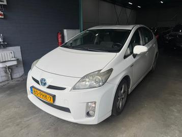 Toyota Prius 1.8 Comfort HUD CRUISE TREKHAAK ORIG NL NAP beschikbaar voor biedingen