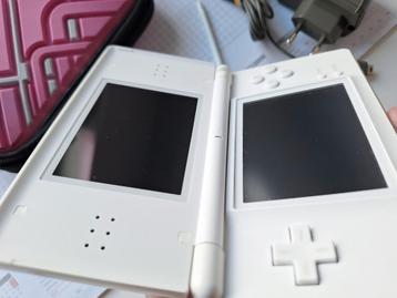 Nintendo DS Lite - Zeer Nette Staat! beschikbaar voor biedingen