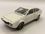 Solido 82 Alfa Romeo Alfetta GTV wit -GOED- M26, Hobby en Vrije tijd, Modelauto's | 1:43, Gebruikt, Auto, Solido, Ophalen of Verzenden