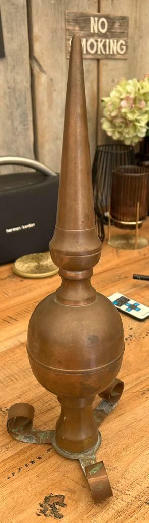 Antieke koper  Bliksemafleider koper dakspits beschikbaar voor biedingen