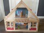 Sfeervol houten poppenhuis met accessoires, Ophalen of Verzenden, Zo goed als nieuw