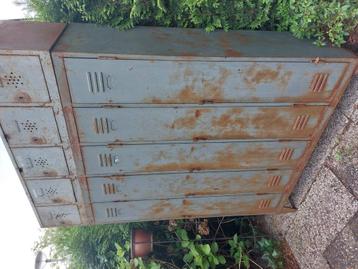 Prachtige vintage lockerkast. beschikbaar voor biedingen