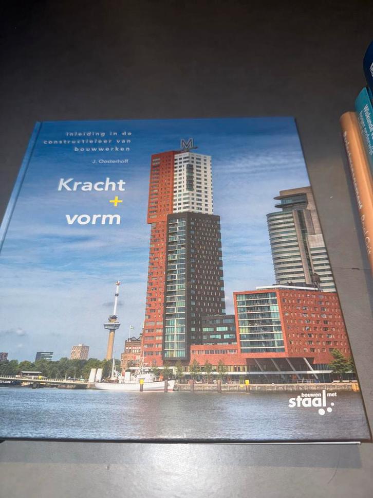 Kracht + Vorm: Bouwen met Staal - J. Oosterhoff, Boeken, Techniek, Gelezen, Bouwkunde, Ophalen of Verzenden