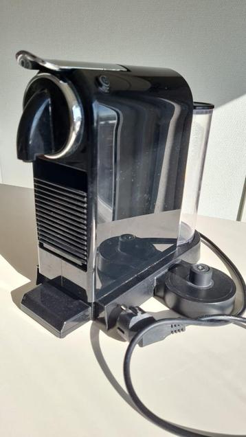 Nespresso D123 zonder melkschuimer voor onderdelen beschikbaar voor biedingen