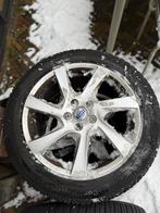Winterband Volvo V70 17inch, Continental, Auto-onderdelen, Banden en Velgen, Ophalen, Banden en Velgen, 17 inch, Winterbanden
