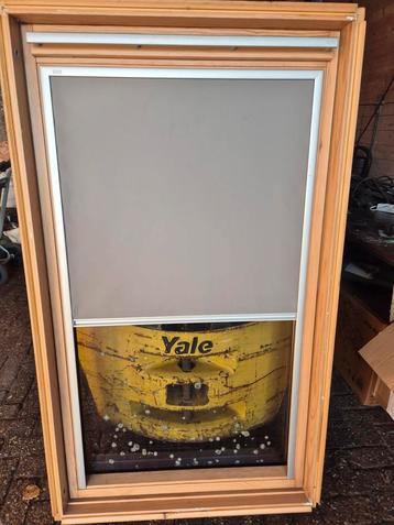 Velux dakraam GGL P10 /94x160 bxh (pk10) beschikbaar voor biedingen