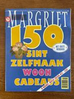 "Margriet 1990" '150 Sint Zelfmaak Woon Cadeaus' & Werkboek, Boeken, Tijdschriften en Kranten, Ophalen of Verzenden, Zo goed als nieuw