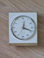 Vintage Hettich klok op tegel (uurwerk loopt werkt), Ophalen of Verzenden