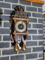 Antieke Wandklok met Slinger en Gewichten, Ophalen