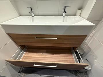 Badkamermeubel met spiegelkast - grohe kranen - grohe douche beschikbaar voor biedingen