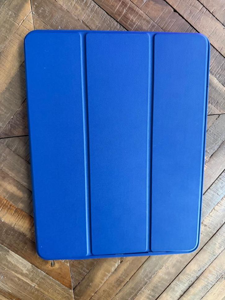 imoshion Trifold Hoes met stand functie voor iPad Pro 12.9, Computers en Software, Tablet-hoezen, Zo goed als nieuw, Bescherming voor- en achterkant