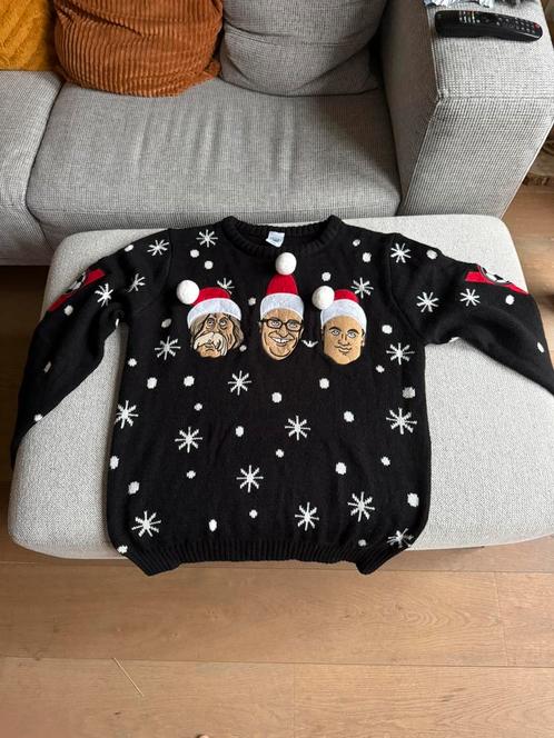 Vi foute trui te koop, Kleding | Heren, Carnavalskleding en Feestkleding, Zo goed als nieuw, Overige thema's, Maat 52/54 (L), Ophalen of Verzenden
