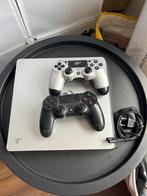 PS4 Pro 1TB + 2 Controllers, Gebruikt, Met 2 controllers, Ophalen of Verzenden, 1 TB