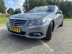 Mercedes-Benz E-Klasse E250 Sedan AUT 2009 Grijs, Auto's, Mercedes-Benz, Automaat, Achterwielaandrijving, Zwart, 2000 kg