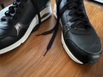 nieuwe damesschoenen, maat 42, te groot gekocht, één keer a, Zwart, Ophalen of Verzenden, Sneakers of Gympen, Zo goed als nieuw