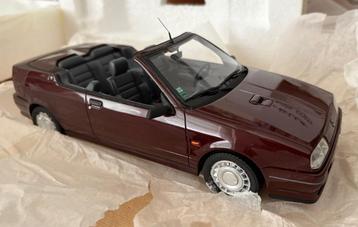 OTTO OT079 Renault 19 16S Cabriolet.  1/18.  Bordeauxbruin. beschikbaar voor biedingen