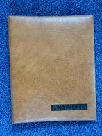 Lege leatherlook 4 ringsband voor postzegels, Postzegels en Munten, Postzegels | Toebehoren, Ophalen of Verzenden, Verzamelalbum