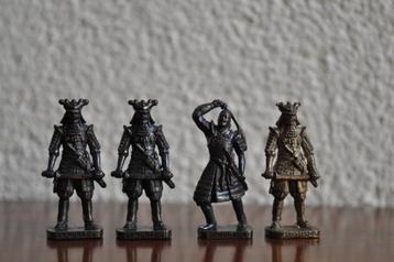 Vintage Ferrero Samurai 4 cm beschikbaar voor biedingen