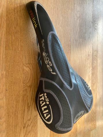 Selle Italie Pro Link zadel carbon beschikbaar voor biedingen