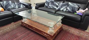 Prachtige klassiek look salontafel, gouden stoelen, 6 stuks beschikbaar voor biedingen
