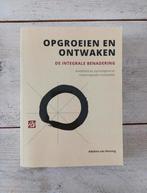 Adeline van Waning - Opgroeien en ontwaken **Zeldzaam**, Achtergrond en Informatie, Ophalen of Verzenden, Zo goed als nieuw, Adeline van Waning