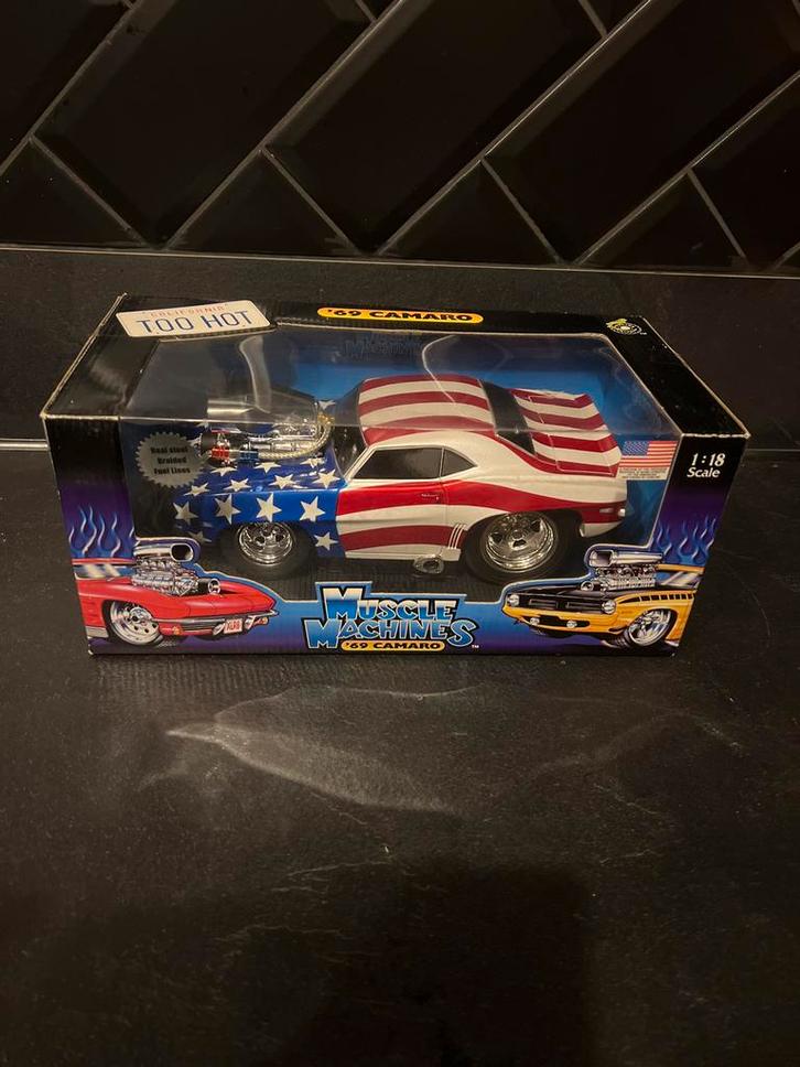 Muscle Machines '69 Camaro 1:18 Nieuw in Doos, Hobby en Vrije tijd, Modelauto's | 1:18, Nieuw, Auto, Overige merken, Ophalen of Verzenden