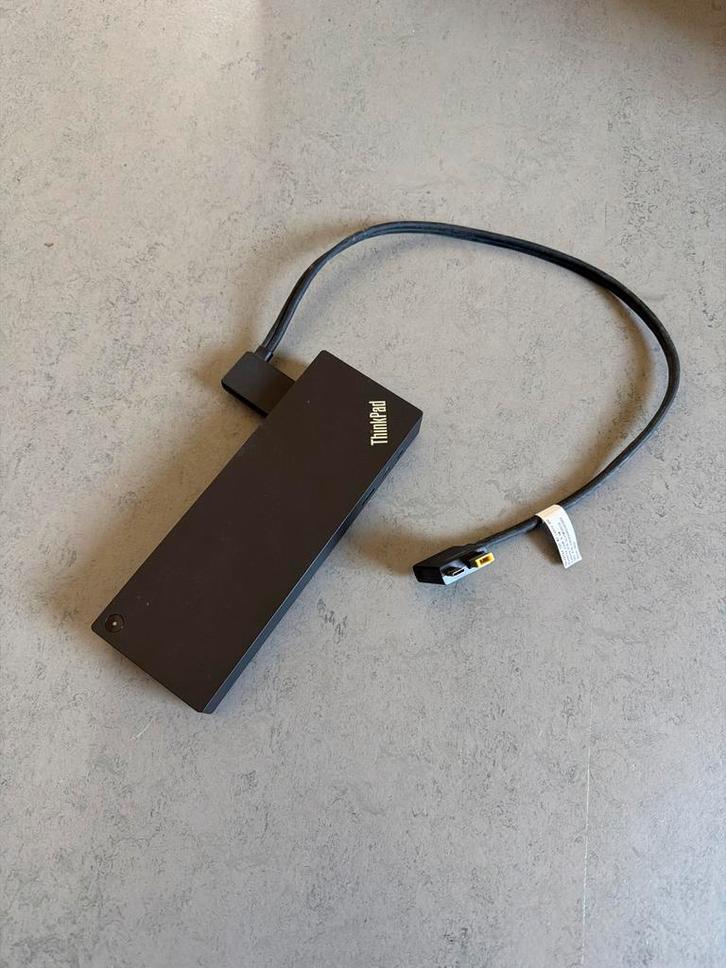 Lenovo Thunderbolt 3 Workstation Dock, Computers en Software, Dockingstations, Gebruikt, Docking station, Laptop, Ophalen of Verzenden