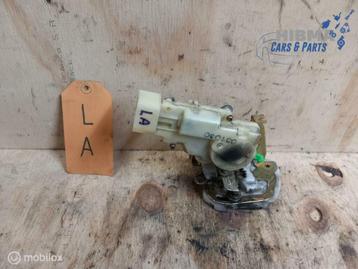 Toyota Yaris I Deurslotmechaniek Links Achter 1999 t/m 2005 beschikbaar voor biedingen