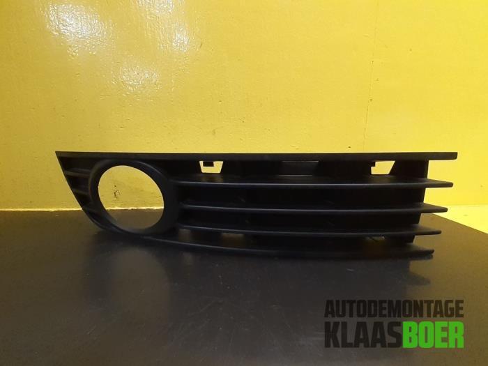 Bumper Rooster van een Audi A4, Auto-onderdelen, Carrosserie en Plaatwerk, Bumper, Gebruikt, 6 maanden garantie, 12 maanden garantie