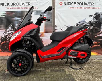 Piaggio MP3 300 HPE Sport - Ferrari rood - 12 mnd. garantie beschikbaar voor biedingen